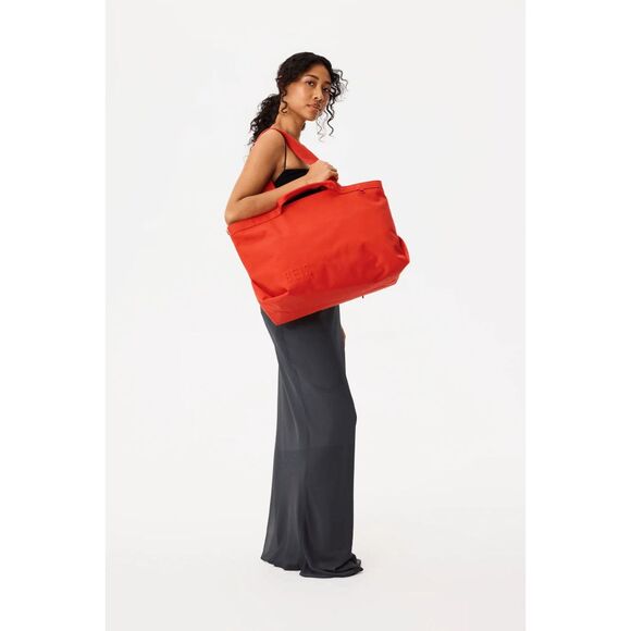 NWT Beis Travel Tote in Flame Orange - Picture 3 of 5